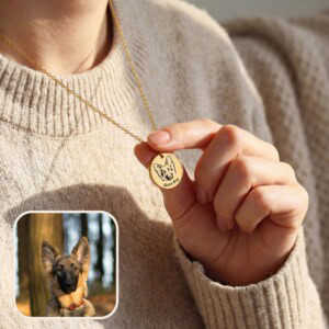 custom-dog-portrait-necklace-personalized-pet-memorial-jewelry-rocky-18k-gold-v1