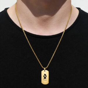 paw-print-personalize-necklace-tag-gold-on-model
